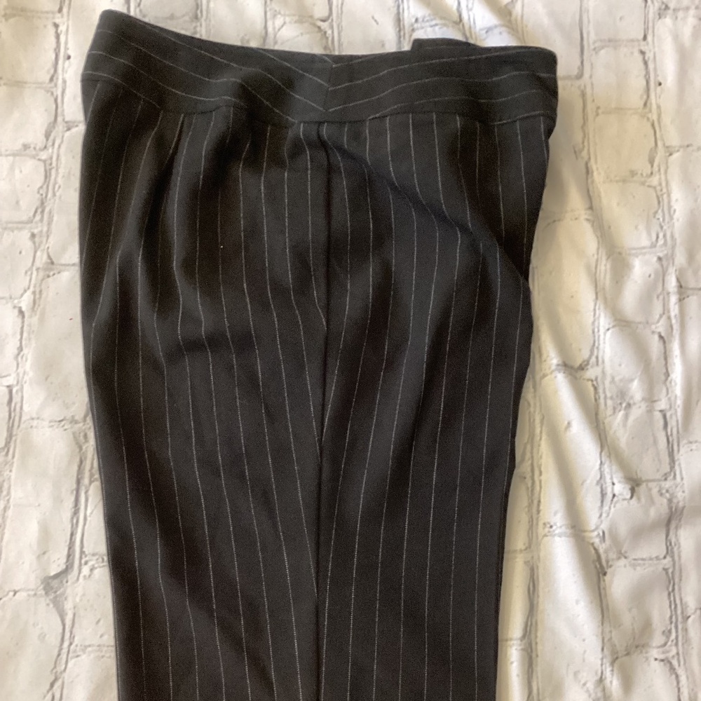 PINSTRIPE BERMUDA SHORTS